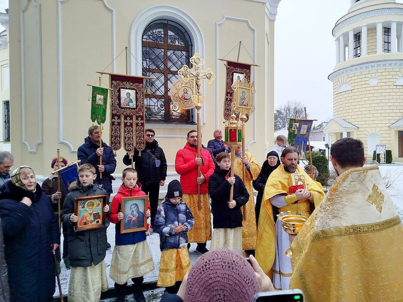 19 декабря 2025 года в день памяти святителя Николая Чудотворца, в Никольском храме села Никольское была отслужена Божественная литургия.