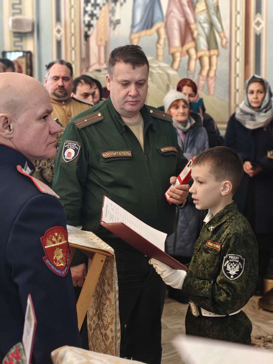 В Никольском храме с. Никольское-Гагарино посвятили в казачата-кадеты рузских кадетов