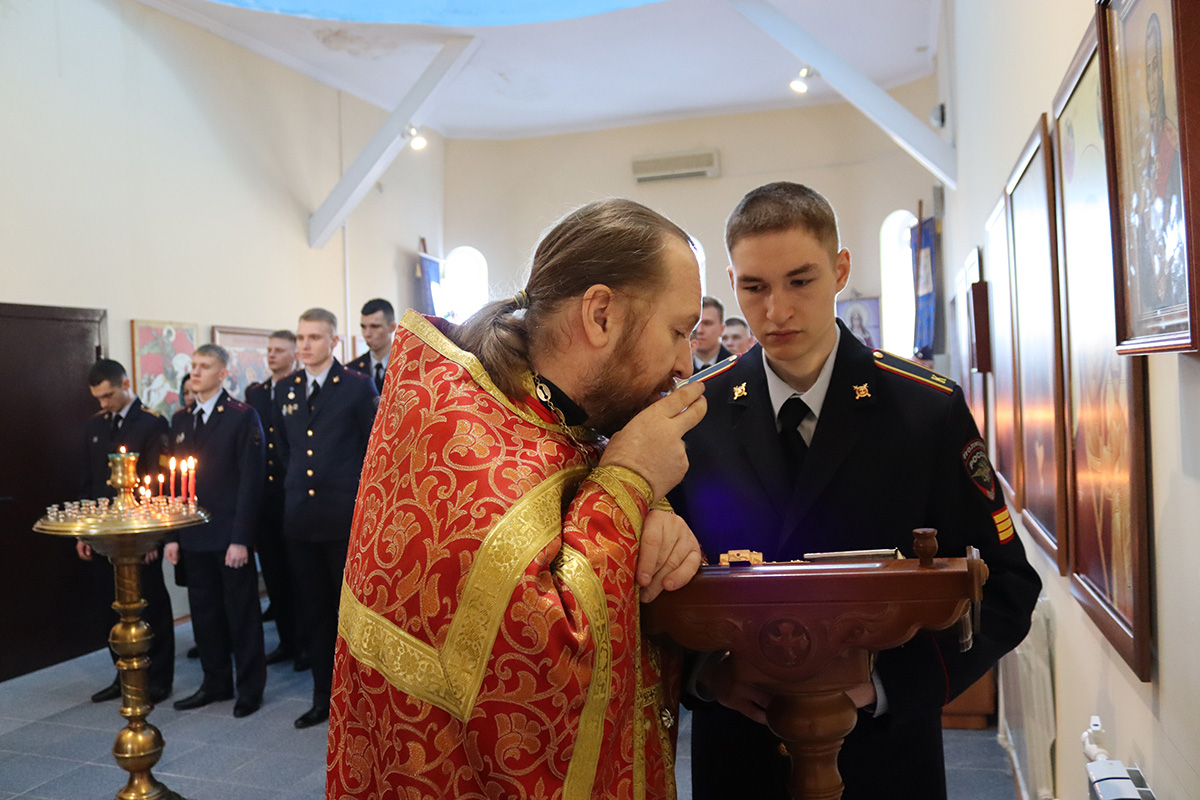 В храме университета МВД в Рузе прошло пасхальное богослужение