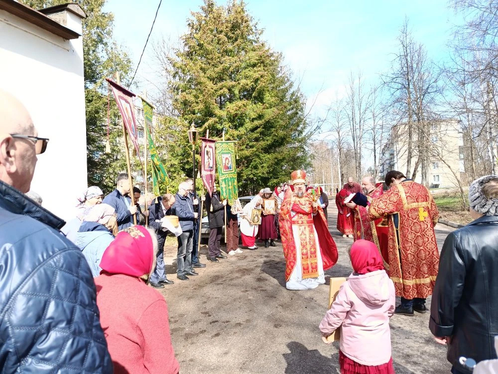 Пасхальные богослужения в домовом храме в честь святителя Спиридона Тримифунтского Пасхальные богослужения в домовом храме в честь святителя Спиридона Тримифунтского
