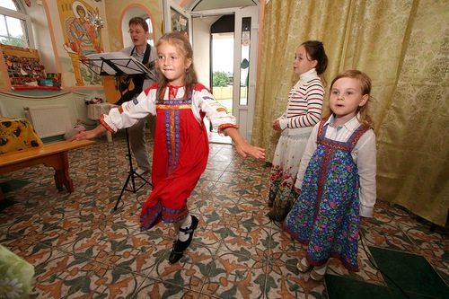 Детский спектакль в Поречье